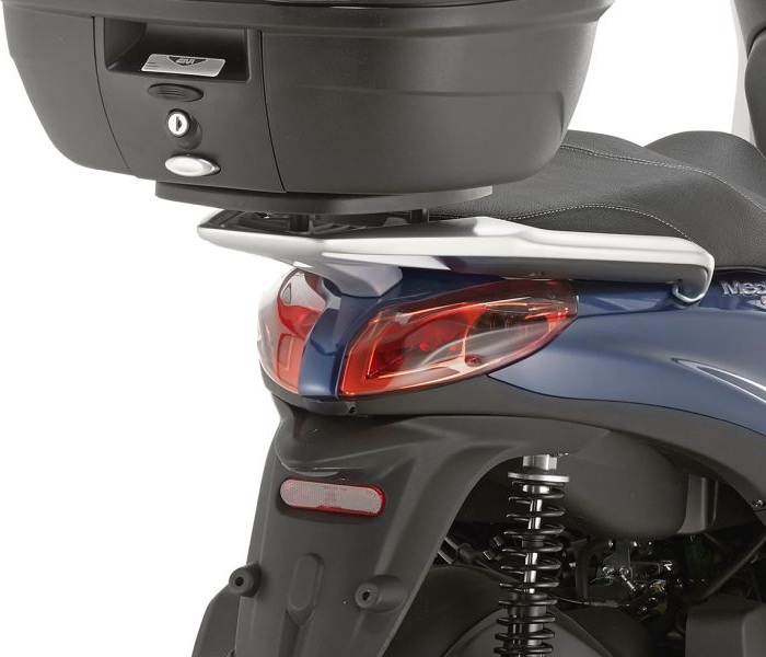 ADAPTER / NOSAČ / PLOČA KOFERA ZA SKUTER PIAGGIO Medley I-GET, Medley "S" 125/150/200 (2016-2025) GIVI: SR5612